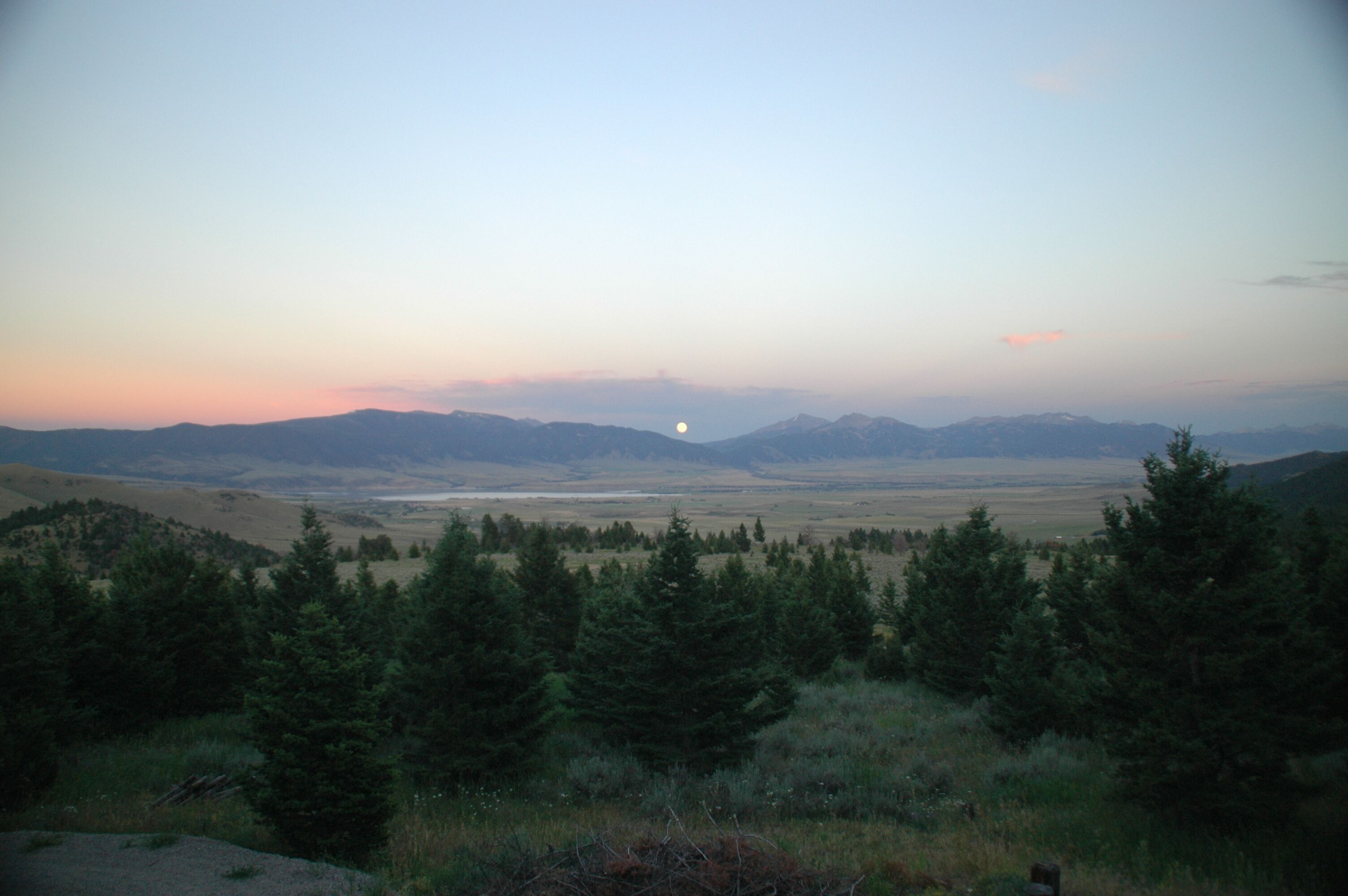 Book for summer 2020! Mountain home10 private acres, hot tub, luxury amenities!!