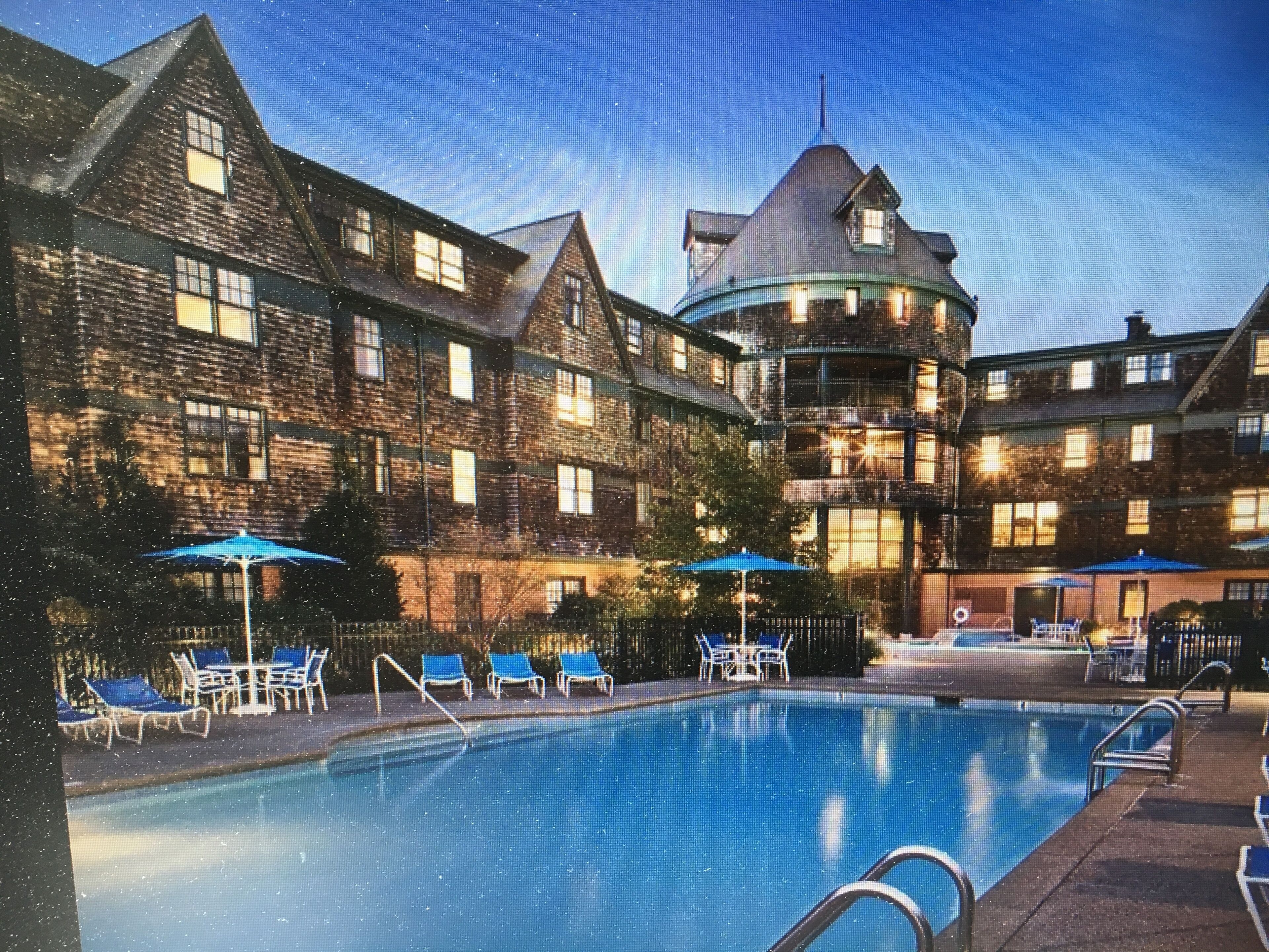 LONG WHARF RESORT  NEWPORT RI