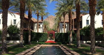 ALL 5-STAR REVIEWS! DOWNSTAIRS 2 BED / 2 BATH LEGACY VILLAS CONDO