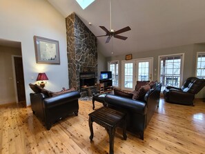 Smart TV, fireplace, DVD player, books