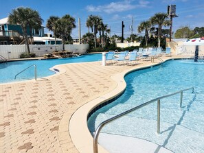 Piscina coperta, piscina all'aperto