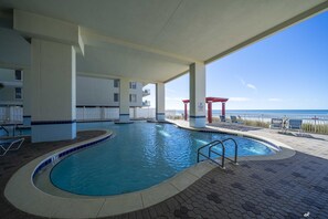 Indoor pool, outdoor pool - Winter special 10% off weekly: RESERVED PARKING and free beach chairs T1-206 (Panama City Beach)