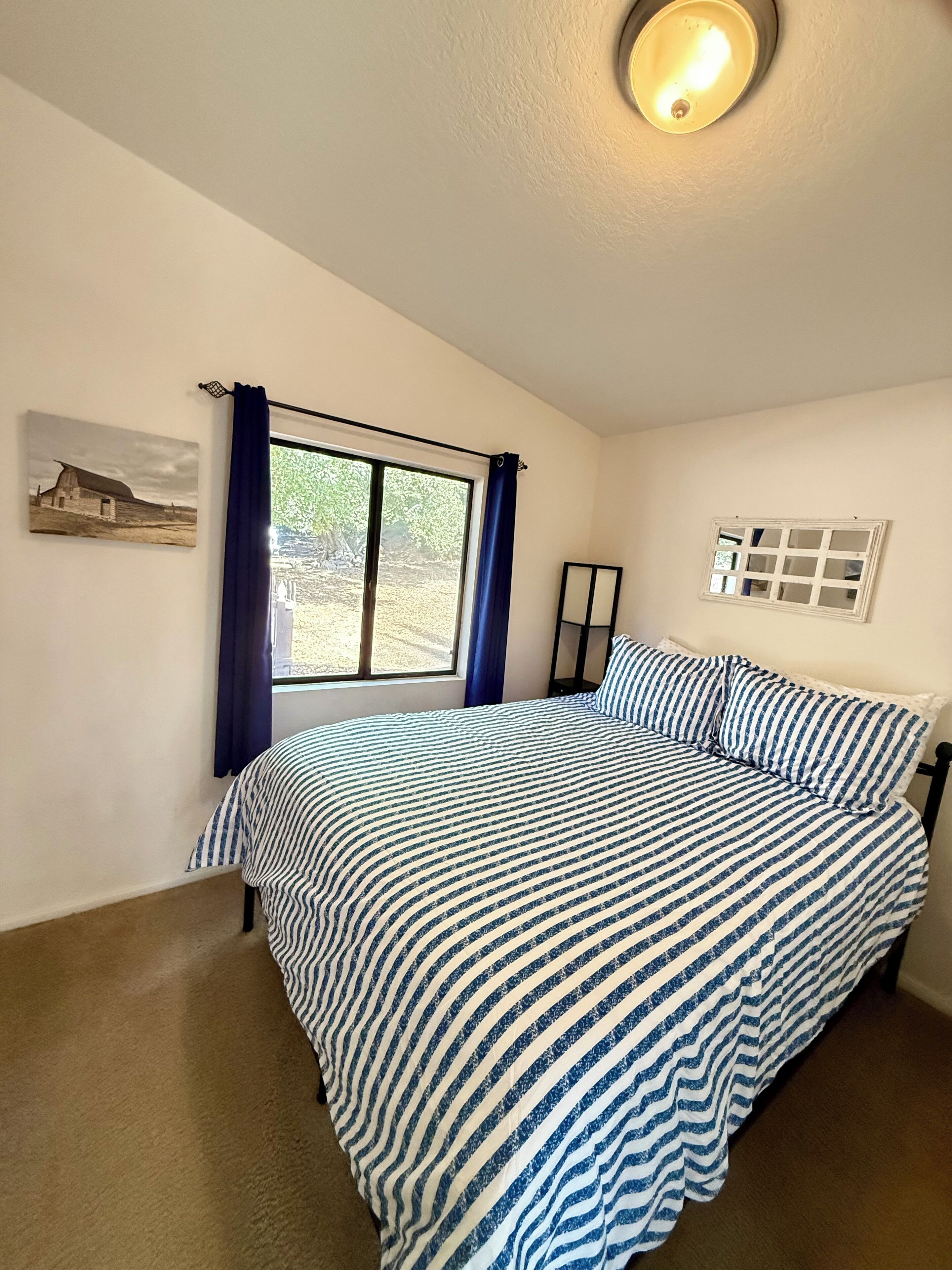 2 chambres, fer et planche à repasser, lit parapluie, Wi-Fi gratuit