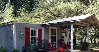 Unique Waterfront Small Cottage