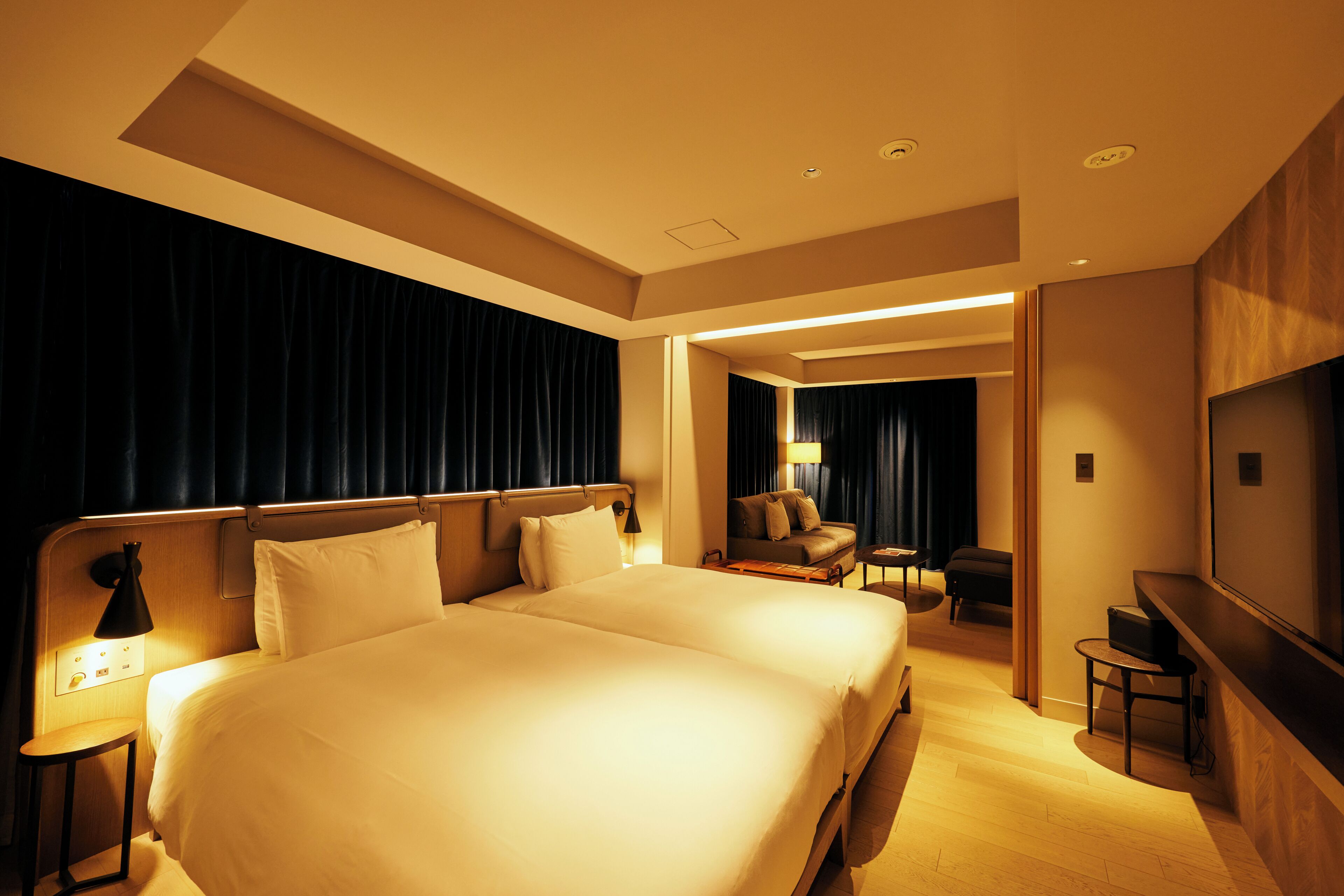 suite, non smoking | 1 bedroom, premium bedding, down duvets, in-room safe