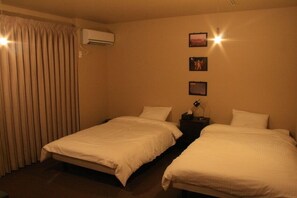 Private Room | In-room safe, free WiFi