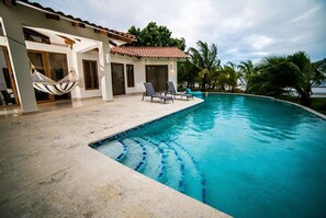 Outdoor pool - Marina beach house (Nombre de Dios)