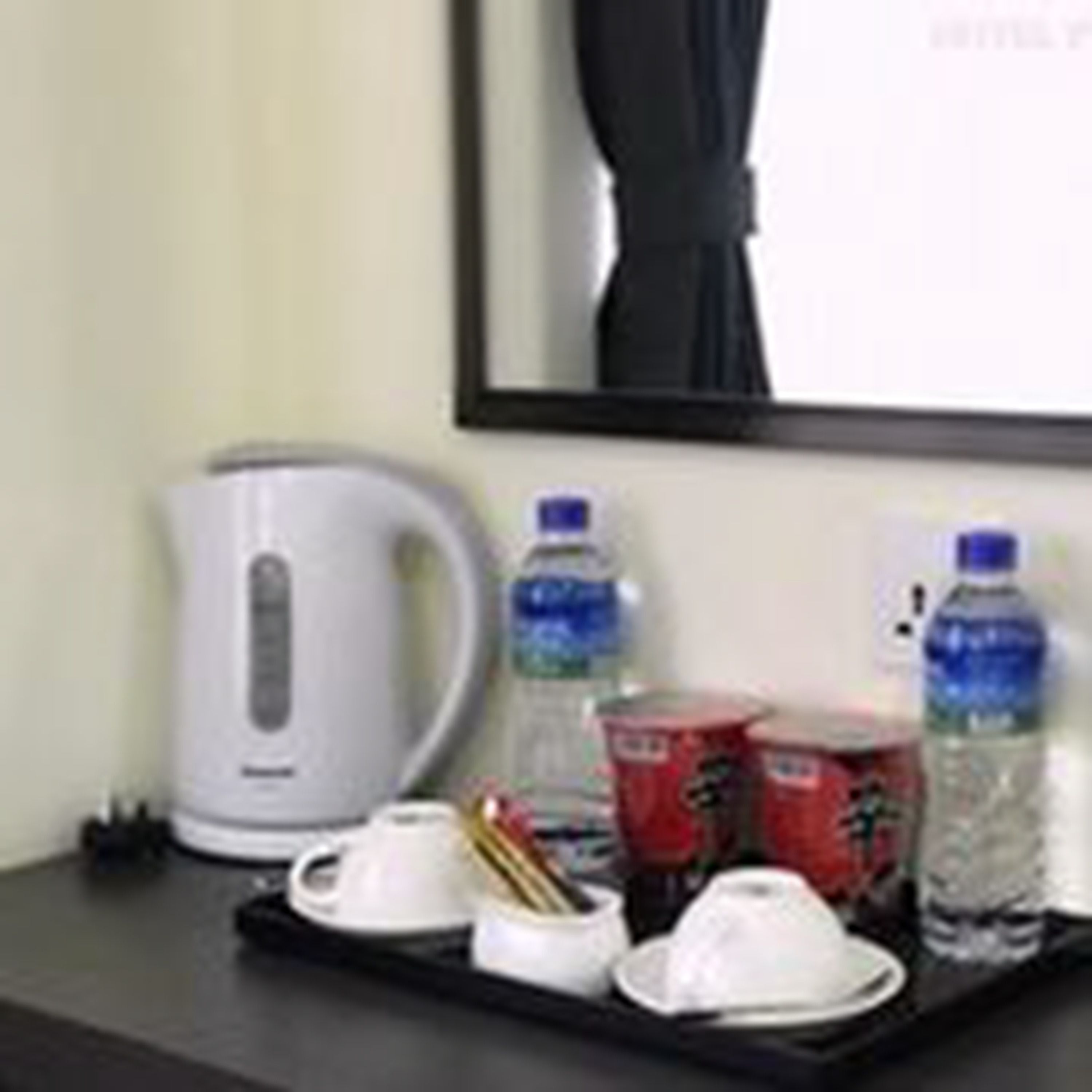 shower, free toiletries, hair dryer