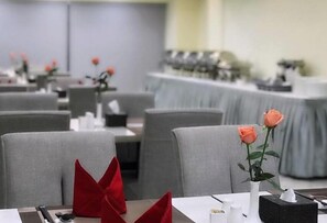مطعم