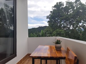 Porch - Diep Le Homestay (Bo Trach)