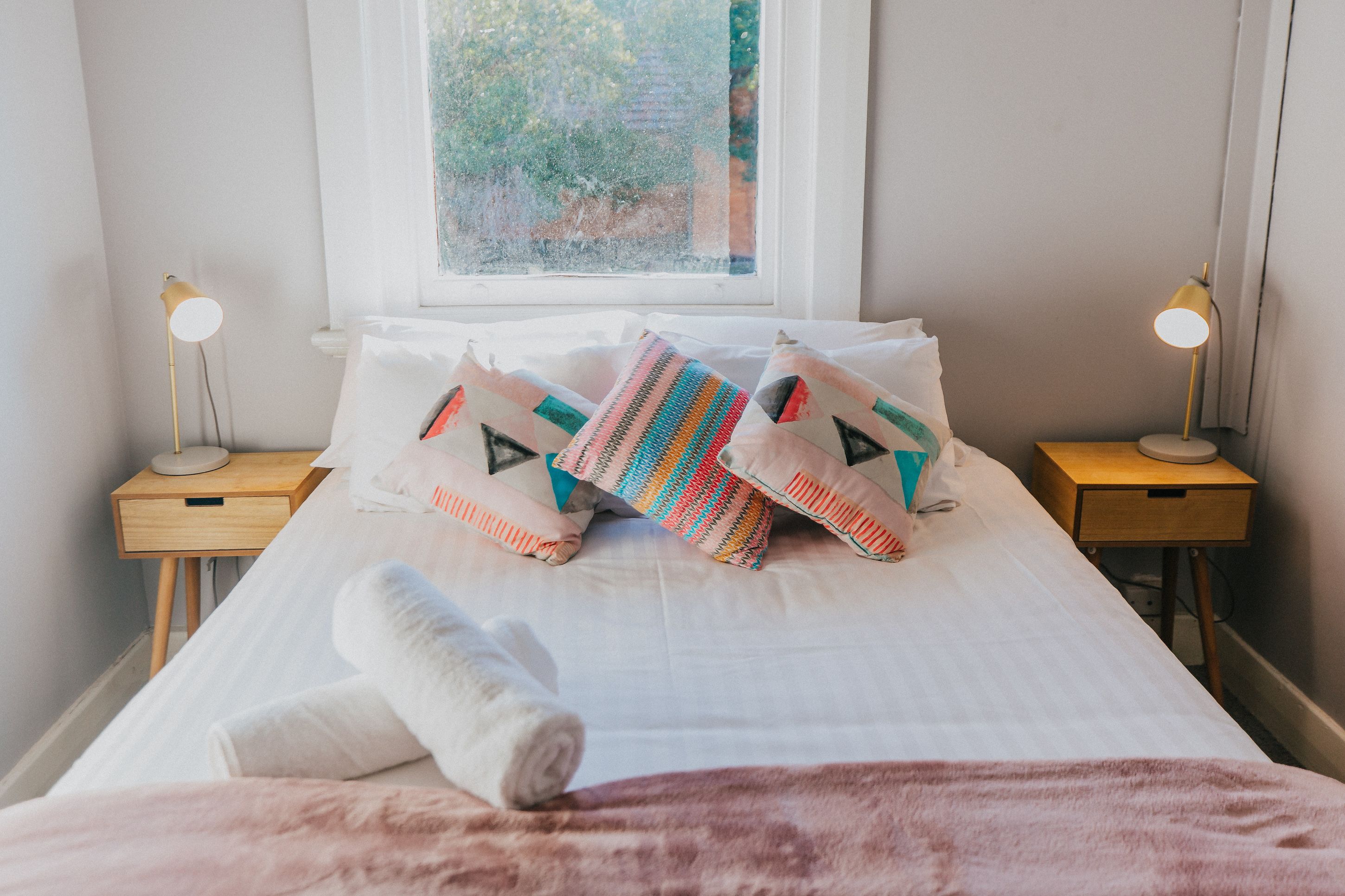 classic double room, 1 queen bed, shared bathroom | blackout curtains, free wifi, bed sheets