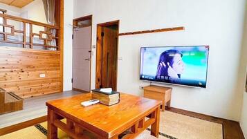 Individually decorated, individually furnished, desk, free WiFi