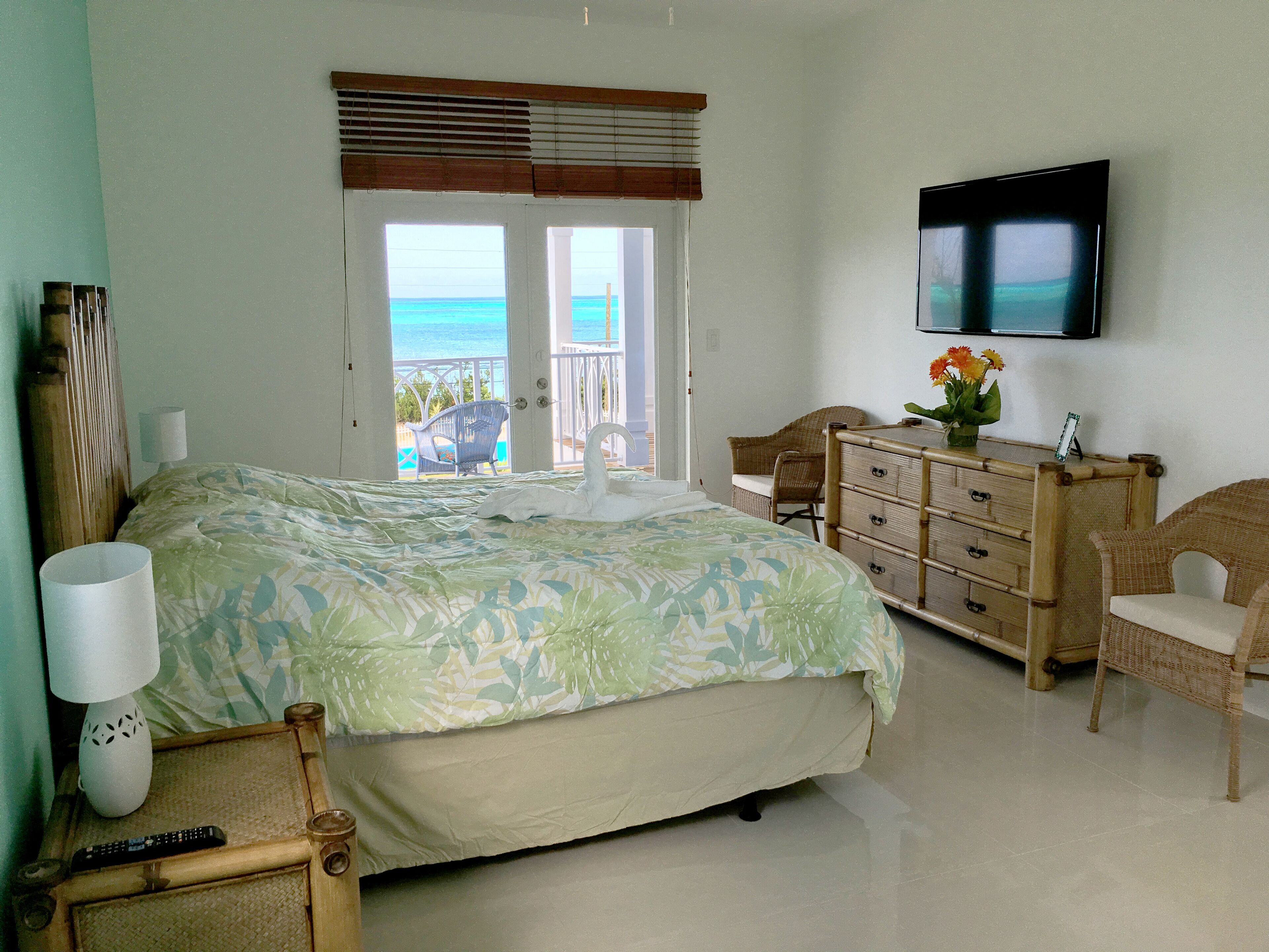 4 slaapkamers, een strijkplank/strijkijzer, gratis wifi, beddengoed