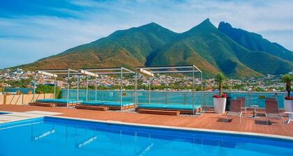 La Silla View Luxury Penthouse Pool and Gym Access