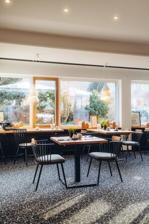 Ilmainen päivittäinen buffetaamiainen 