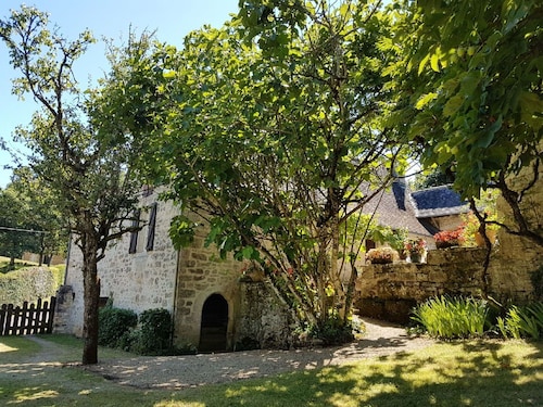 Magnifique maison de vacances privée pour 4 personnes avec WIFI, TV, terrasse et animaux admis