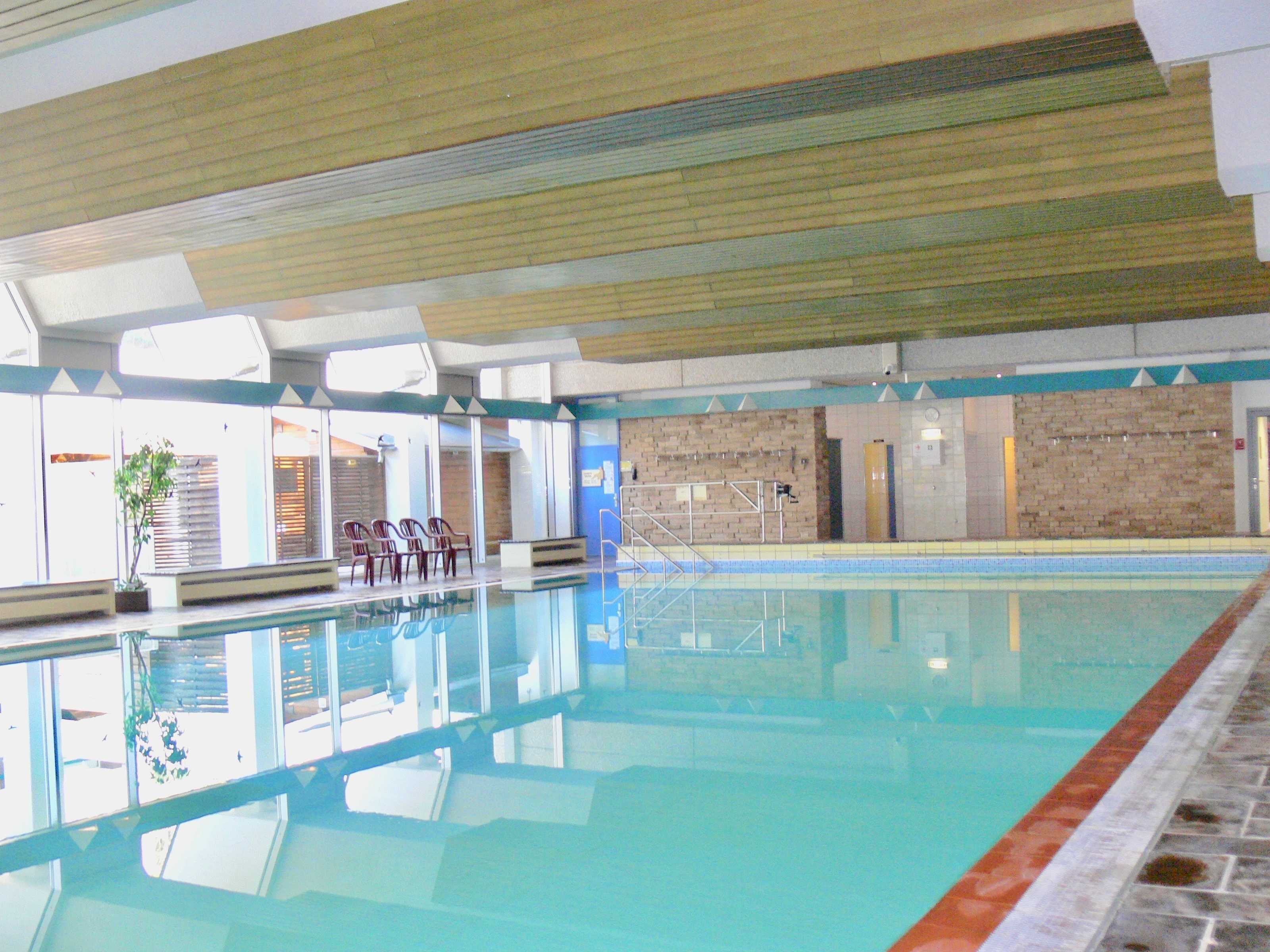 Innenpool, beheizter Pool