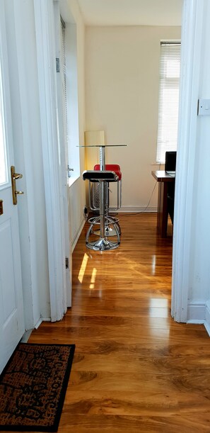 Terrace/patio - Hinde Holiday Home (Manchester)