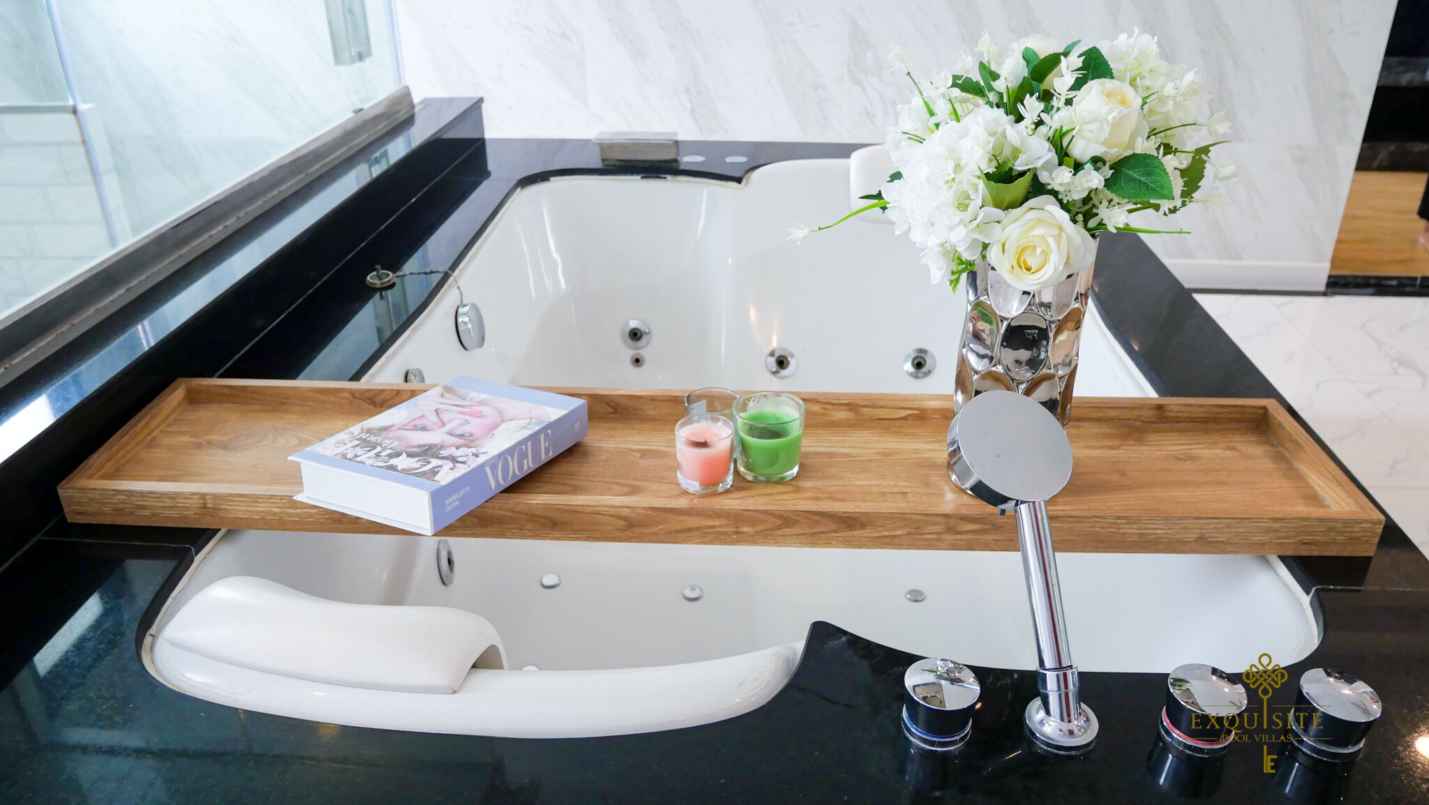 Foto - 4BD Pool Villa Pattaya with Jacuzzi - Exquisite Pool Villa A