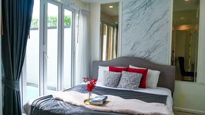 Luxury Villa, 5 Bedrooms | Laptop workspace, iron/ironing board, free WiFi, bed sheets - Exquisite Pool Villa C (Pattaya)