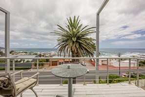 Vila | Vista da sacada