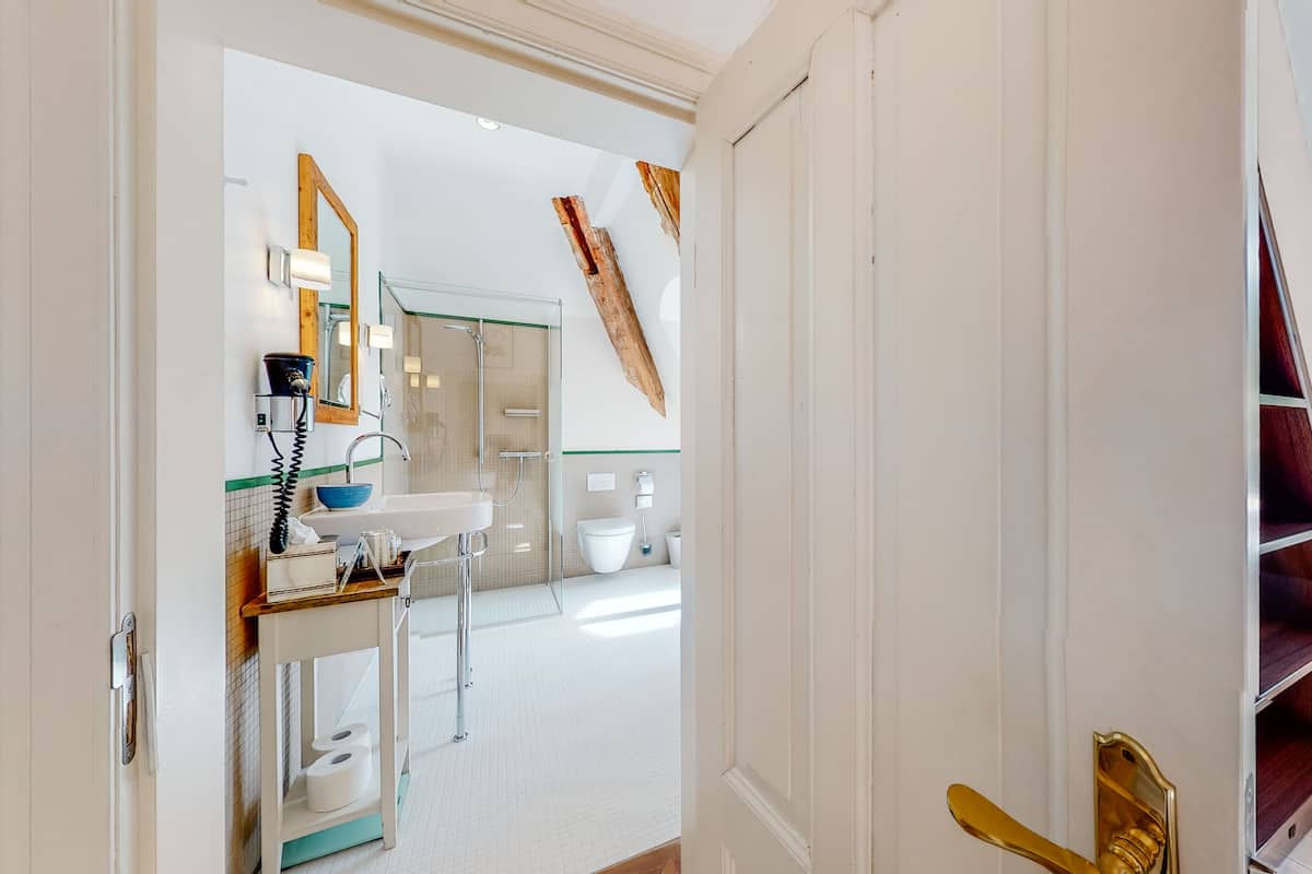 1 habitación y ropa de cama de alta calidad