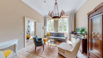 Luxury Suite (Kirchensuite) | Bathroom | Designer toiletries, hair dryer, bathrobes, slippers