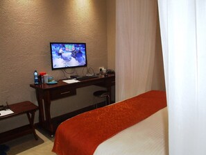 Soundproofing, iron/ironing board, free WiFi, bed sheets - Milimani Holiday Resort (Kisumu)