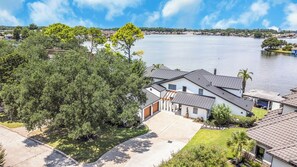 Exterior - Unobstructed open water lake house for friends & family fun w/Tesla charger (Montgomery)