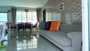 2-Bedroom Villa  | Coin séjour