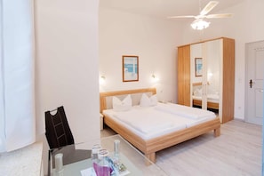 In-room safe, desk, soundproofing, iron/ironing board