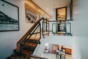 Loft, 2 Bedrooms | Premium bedding, minibar, in-room safe, desk