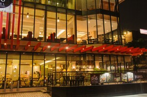 Front of property - evening/night