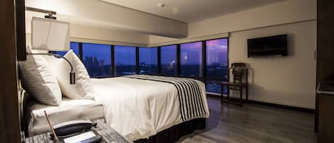 Loft, 2 Bedrooms | City view