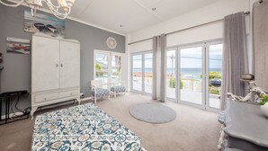 Villa, 4 soverom | Oppholdsområde | Plasma-TV