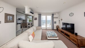 Villa, 4 soverom | Oppholdsområde | Plasma-TV