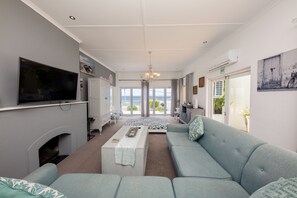 Villa, 4 slaapkamers | Woonruimte | Plasmatelevisie