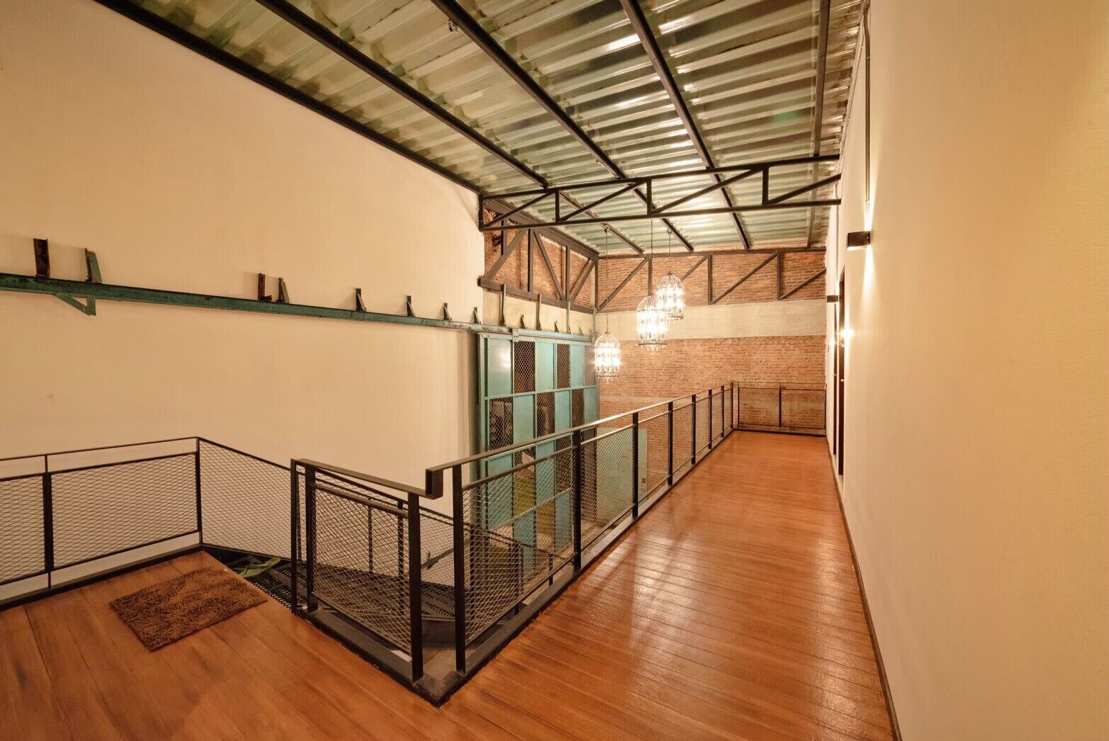 Photo - The Entaneer Poshtel