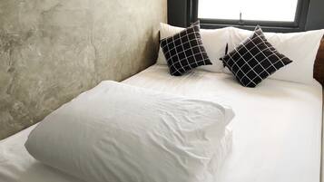 Blackout curtains, free WiFi, bed sheets