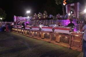 Dining - NAUKA HILLS RESORT (Dehradun)