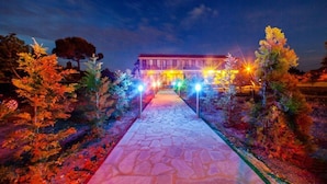 Unclassified image, 2 of 45, button - Sivrice Faros Butik Hotel (Ayvacik)