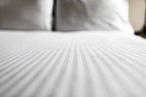 Individually decorated, free WiFi, bed sheets - Whitebridge Hotel (Inverness)