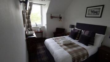 Habitación doble estándar, 1 cama matrimonial, para no fumadores, baño en la habitación | Vista desde la habitación