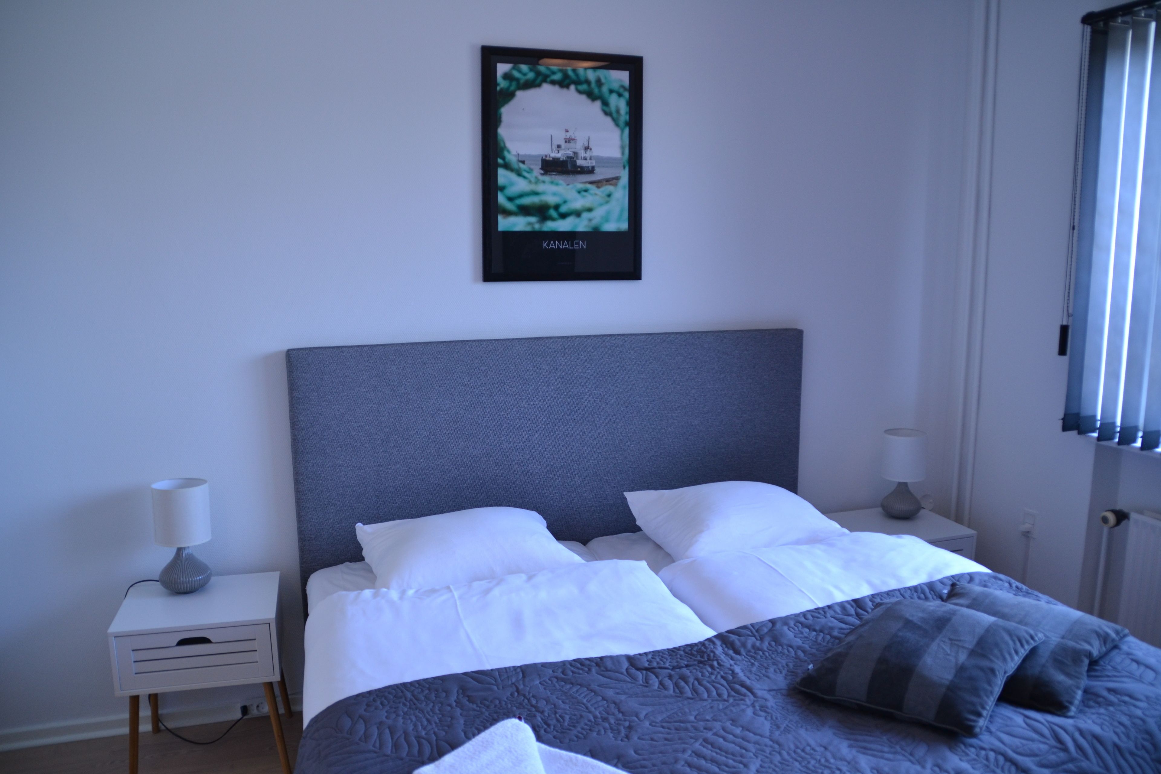 double room | desk, soundproofing, free wifi, bed sheets