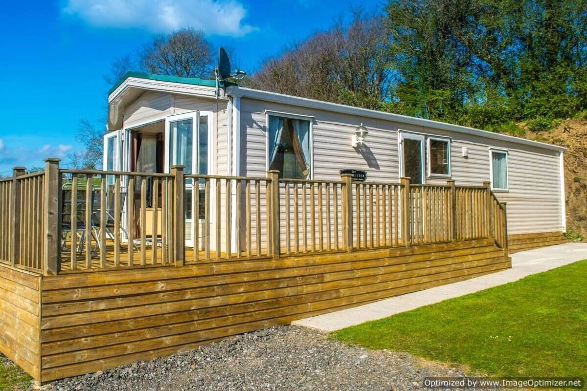 Mobile Home, Private Bathroom, Garden View | Exterior