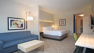 Egyptian cotton sheets, premium bedding, pillowtop beds, desk