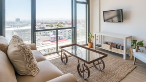 Premium Apartment, 2 Bedrooms | Living room | Flat-screen TV - Four Seasons Gold Suite (Cape Town)