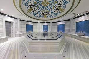 Un sauna, baño turco/hammam, tratamientos corporales