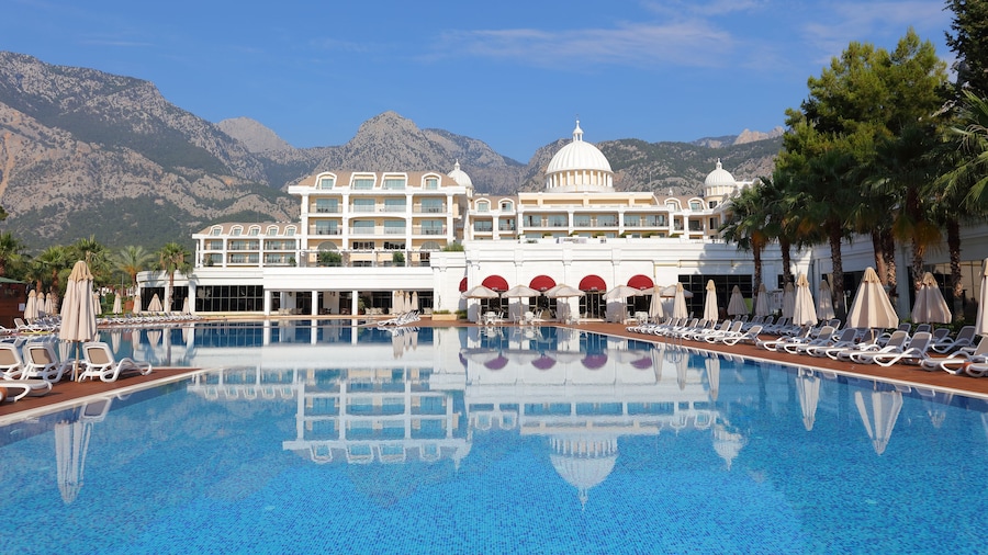 Juju Premier Palace