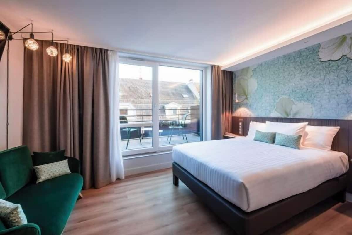 1 bedroom, premium bedding, in-room safe, individually decorated